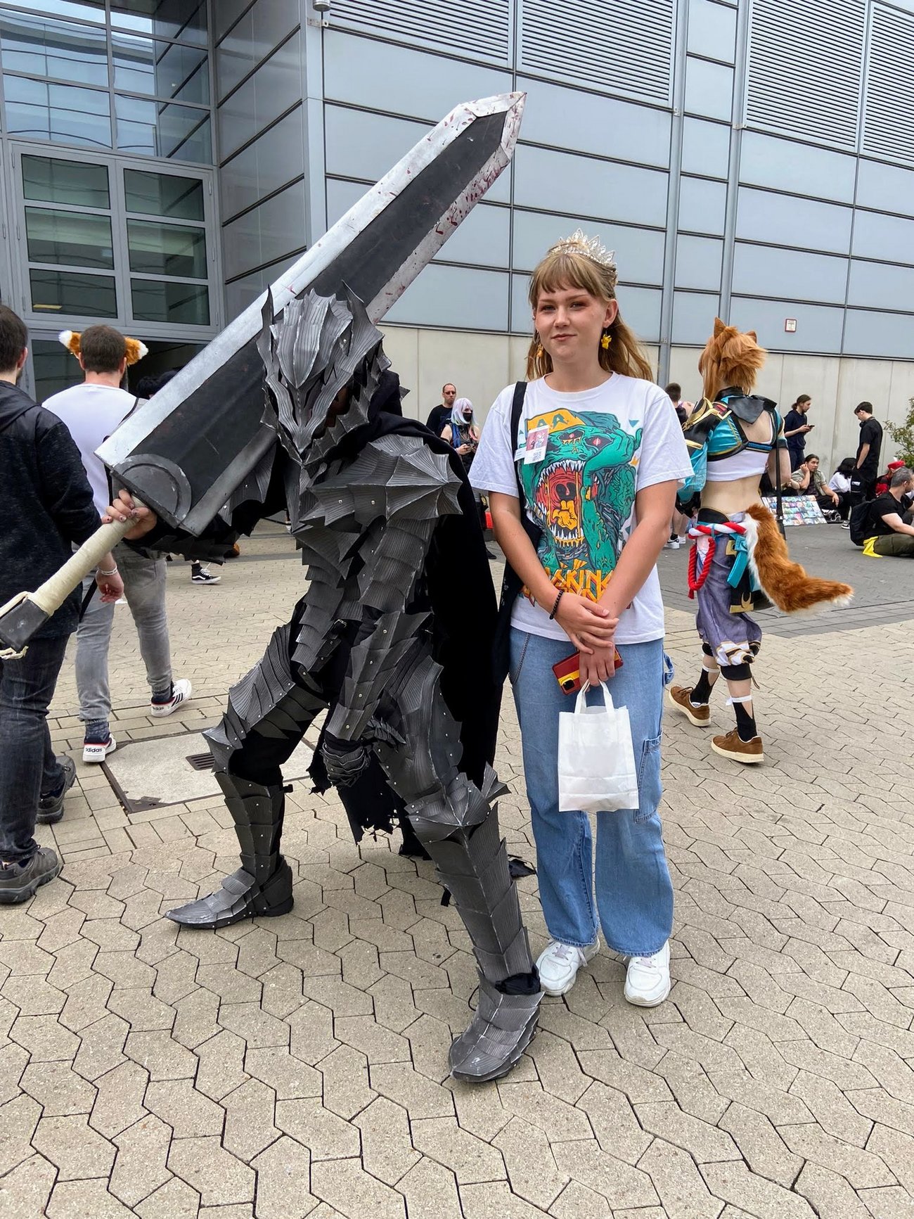 Schülerin mit Fantasiekrieger