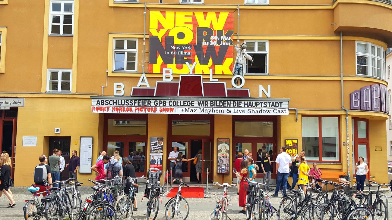 GPB College im Kino Babylon